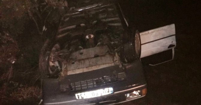 Baba-kız takla atan otomobilden burnu bile kanamadan çıktı