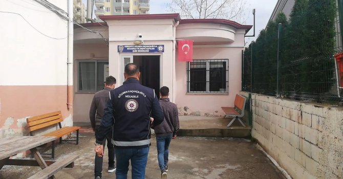 Osmaniye’de zorla çalıştırılan 2 çocuk kurtarıldı