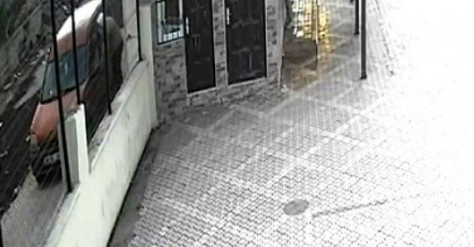 Suç makinesi çocuk hırsız son işinde yakayı ele verdi