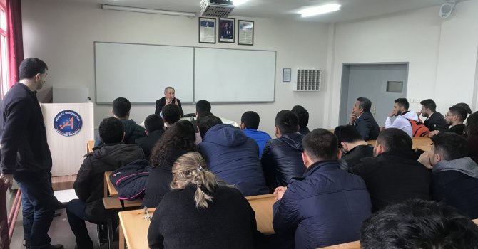 “KARİYER SÖYLERİŞİLERİ”NİN KONUĞU KAYMAKAM FATİH AHMET KURT’DU