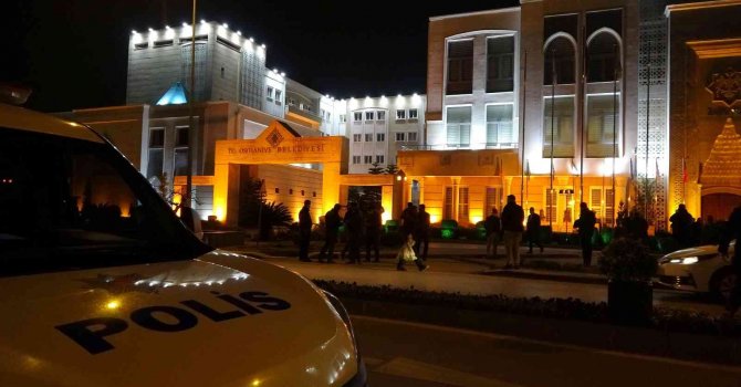 Osmaniye Belediyesine silahlı saldırı