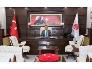 Osmaniye’de belediye binasına düzenlenen silahlı saldırının 5 şüphelisi yakalandı