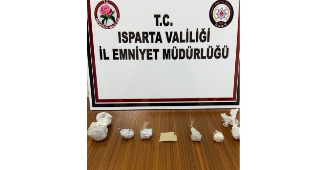 Isparta’da uyuşturucu operasyonu: 3 kişi tutuklandı