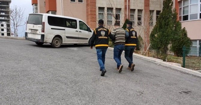 Aranan hükümlü kumar denetiminde yakalandı