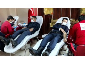 Jandarmadan kan bağışı desteği