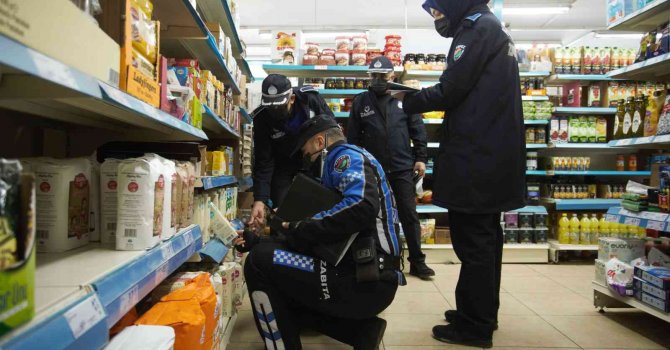 Kepez’de etiket denetimi