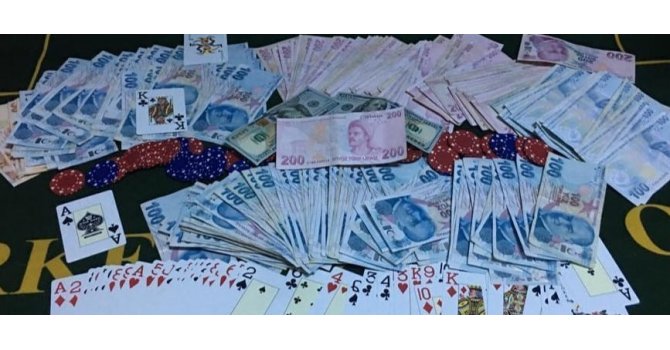 Antalya’da kumar baskınında 7 şahsa 12 bin 733 TL ceza