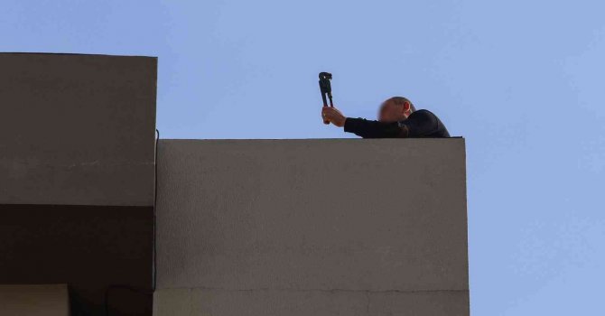 Doğalgazcının lüks sitedeki boru anahtarlı eylemi herkesi pencerelere çıkardı