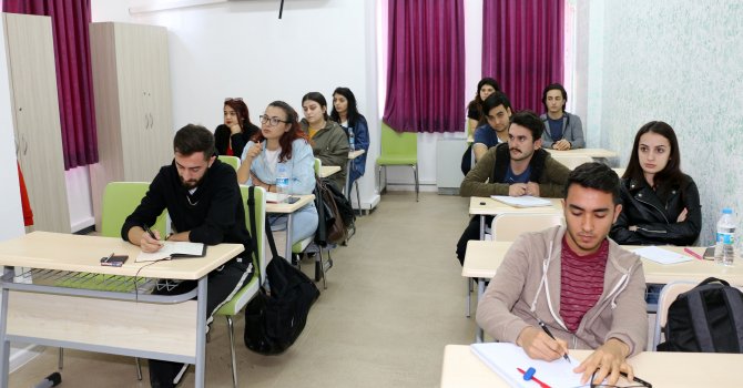 Üniversiteliler ASMEK'te buluşuyor