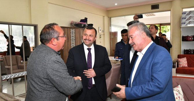 Cumhur İttifakı Aksu'da esnafı ziyaret etti