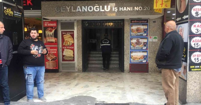 Avukat "Eşime kötü davrandım" notu bırakıp intihar etti