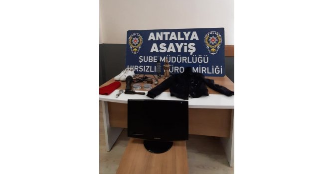Antalya’da ev ve iş yeri hırsızı tutuklandı