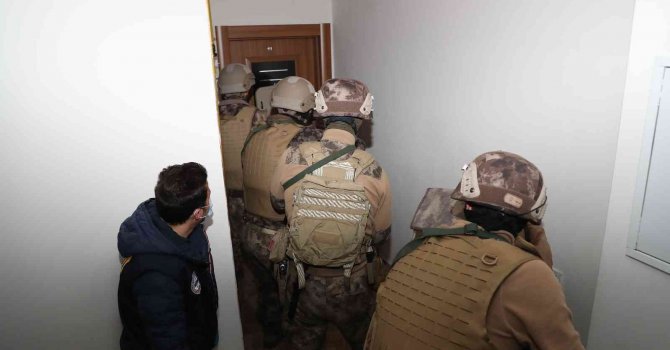 Mersin’de tefecilere şafak operasyonu: 9 gözaltı