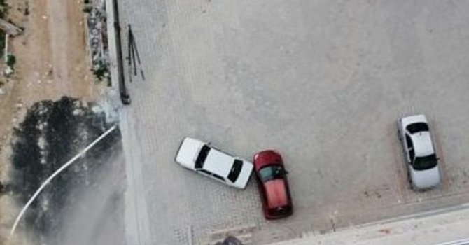 Kendini aldattığını düşündüğü karısını bıçakladı