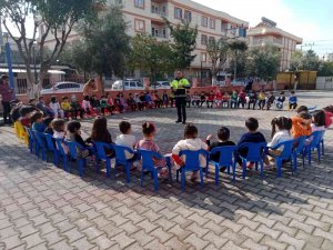 Anaokulu öğrencilerine trafik eğitimi