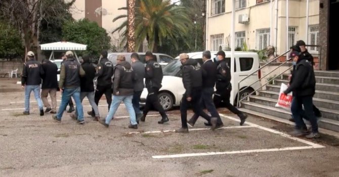 Osmaniye merkezli 6 ildeki FETÖ operasyonunda 4 tutuklama