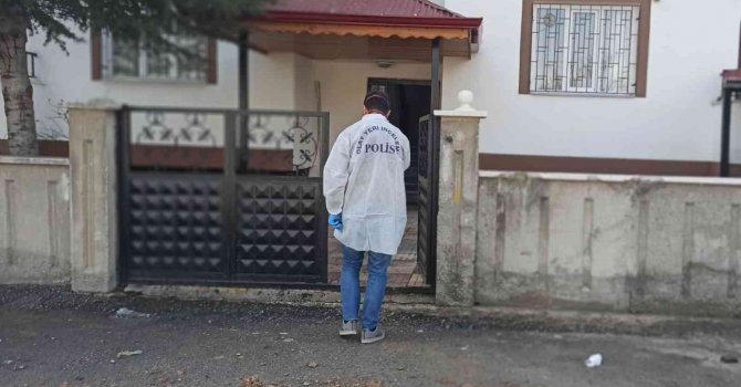 13 yaşındaki çocuk yatağında ölü bulundu