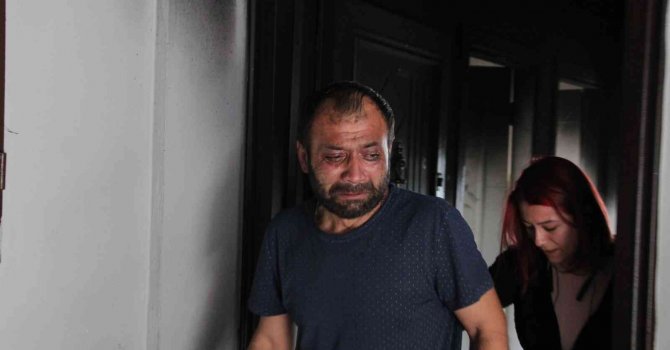 Yanan evi için gözyaşlarına boğuldu