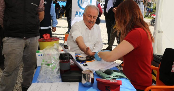 BAŞKAN ŞAHİN KAN BAĞIŞINDA BULUNDU