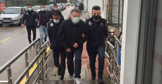 Adana’da FETÖ operasyonu: 9 gözaltı