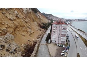 Eğirdir’de heyelan riski altındaki Sağlık Ocağı Evlerine tahliye kararı