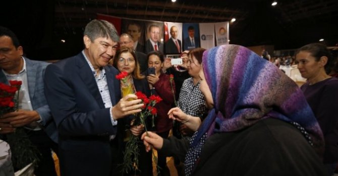 Başkan Türel kadın  çalışanlarla buluştu