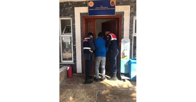 9 yıl 10 ay hapis cezası bulunan suç makinesi yakalandı