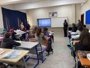 Sahil Güvenlik İskenderun Grup Komutanlığı öğrencilere görevlerini ve denizleri anlattı