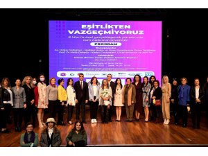 "Eşitsizlikten Vazgeçmiyoruz" paneline kadınlardan yoğun ilgi