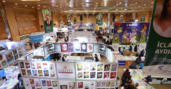 Kitap Fuarı’nda  keyif dolu saatler