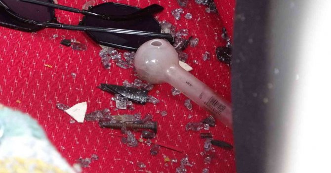 Uyuşturucunun etkisindeki otomobil sürücüsü kamyonla çarpıştı