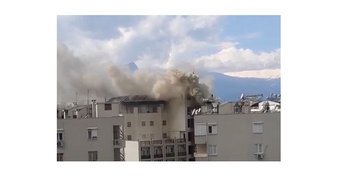 Otel bacasında çıkan yangın korkuttu