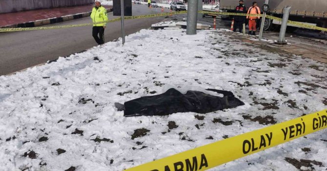 Isparta’da kontrolden çıkan tır 7 aracı biçti:  1 ölü, 11 yaralı
