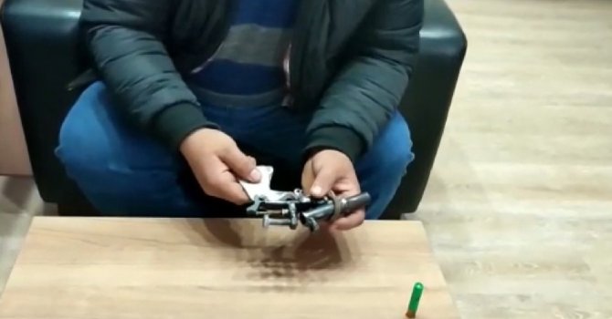 Polisin operasyonunda ele geçirildi, kendi silahını üretmiş