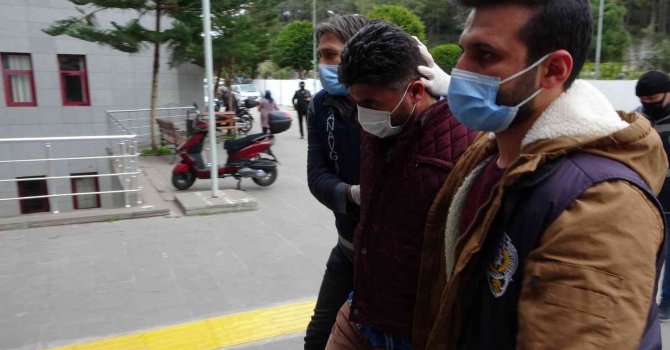 Eşini öldürüp oğlunu bıçaklayan sanık, "Çocuklarım annesiz kaldı" dedi