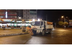 Büyükşehir karla mücadele mesaisinde