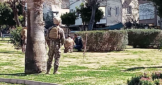 Açığa alınan özel harekat polisinin silahlı eylemi