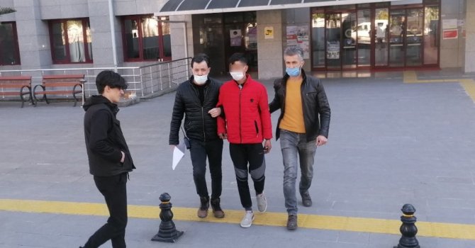Manavgat’ta 17 yaşında, 17 suç kaydı bulunan şüpheli hırsızlıktan tutuklandı