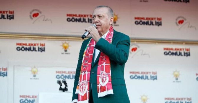 CHP'lileri de kurtaralım  yoksa bu adam gitmez