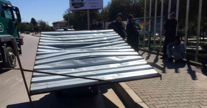 Hırsızlar yakalanınca affedilmek için yalvardı