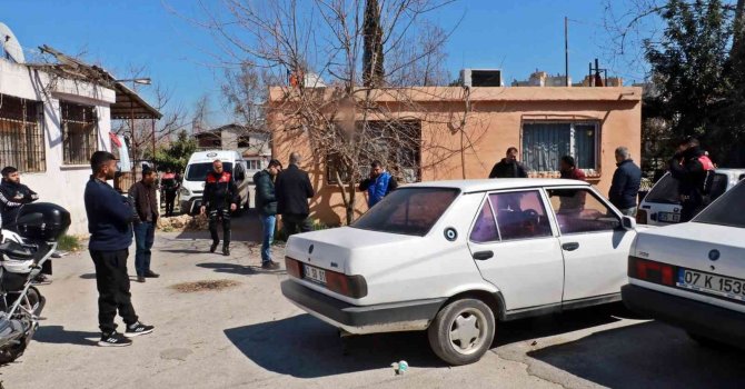 Antalya’da hırsızlardan beyaz otomobil vurgunu: Aracının çalındığını polisten öğrendi