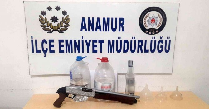 Mersin’de 15 yaşındaki çocuk sahte içkiden zehirlendi