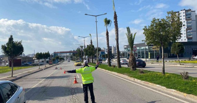 Mersin’de 2,5 ayda 142 bin 674 araç ve sürücü denetlendi