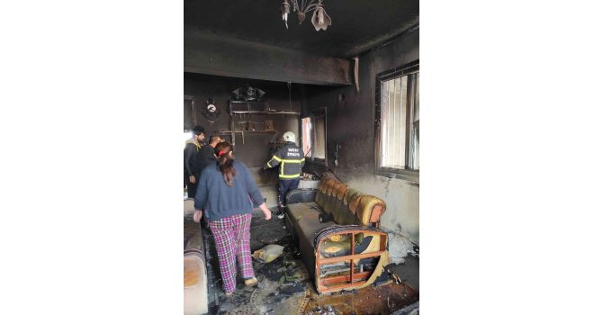 Hatay’da ev yangını korkuttu