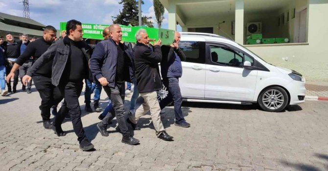 Boşanmak istediği kocasının öldürdüğü kadın, son yolculuğuna uğurlandı