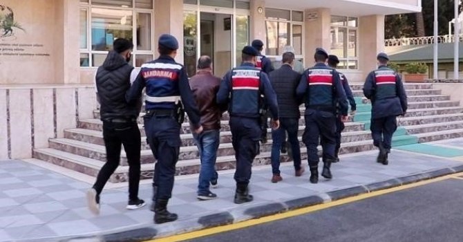 Mersin’de aranan 25 kişi yakalandı