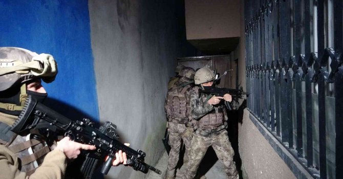 Mersin’de DEAŞ’a şafak operasyonu