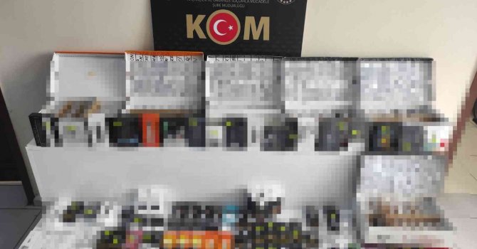 Hatay’da kaçak elektronik sigara ve parçaları ele geçirildi