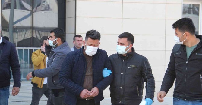 Antalya’da gürültü cinayeti zanlısı adliyeye sevk edildi