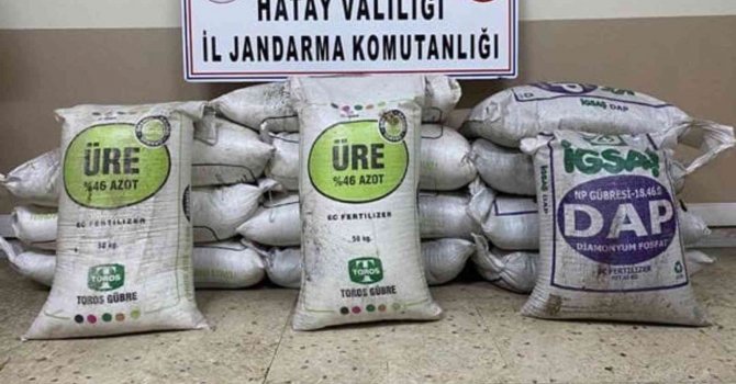 Tarladan gübre ve sera naylonu çalan 4 şüpheli tutuklandı